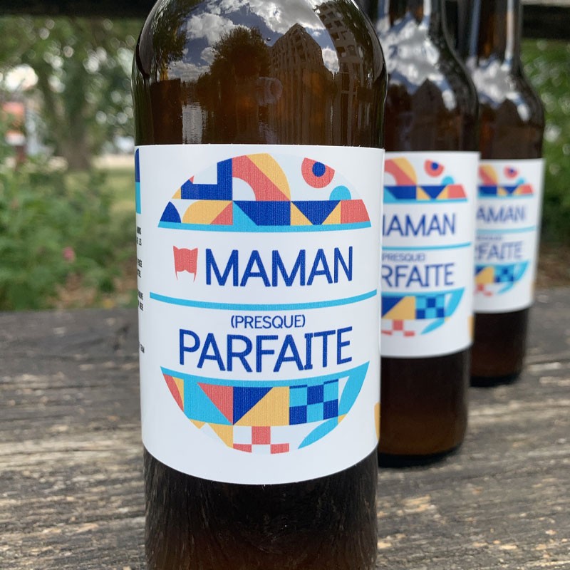 Idée cadeau Maman : bière personnalisée Presque Parfaite